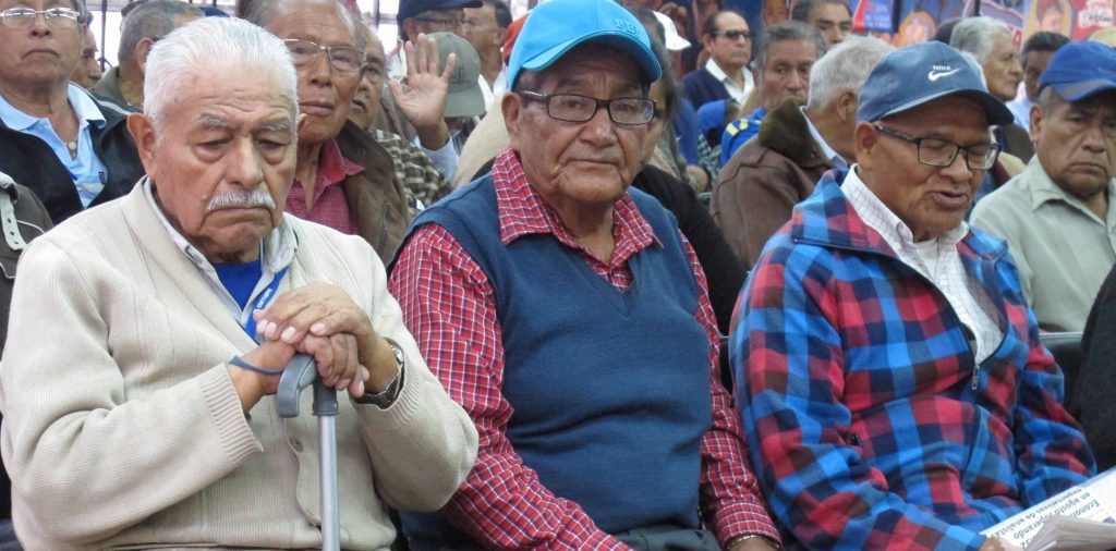 CMD convocó a médicos jubilados y pensionados a solicitar aumento salarial aprobado por el presidente CMD convocó a médicos jubilados y pensionados a solicitar aumento salarial aprobado por el presidente