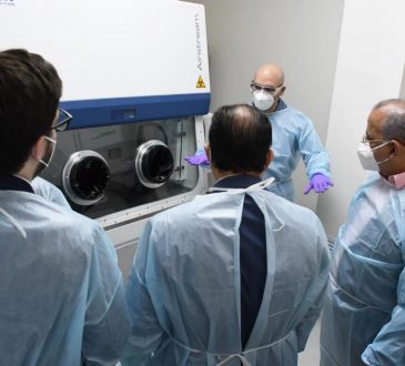 Plutarco Arias informó que Laboratorio Nacional cuenta con equipo para detectar nuevas cepas de COVID-19