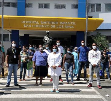 400 enfermeros del Materno de Los Mina paralizan sus actividades a modo de protesta