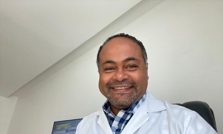 Sugieren al MSP otorgar pulsera y certificado a quienes reciban la vacuna COVID-19 Sugieren al MSP otorgar pulsera y certificado a quienes reciban la vacuna COVID-19