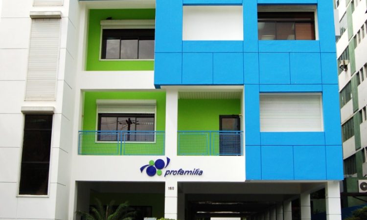 Directora de Profamilia indicó que el aborto es más que política y religión