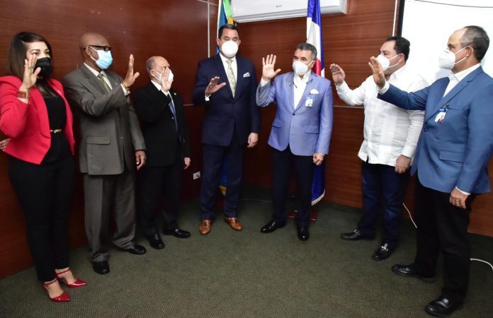SNS conformó comisión para reducir riesgos por mortalidad materna