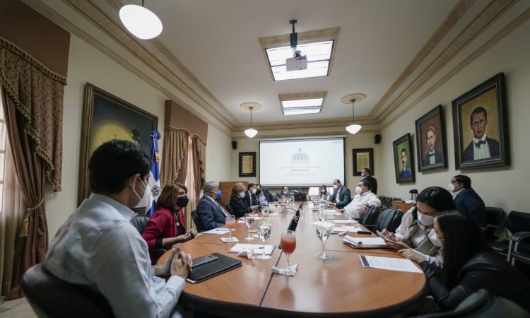 Gabinete de salud asegura que cepa británica de COVID-19 no está en el país