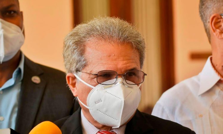 CMD exige al gobierno adquirir vacunas de las farmacéuticas Pfizer y Moderna, en vez de AstraZeneca