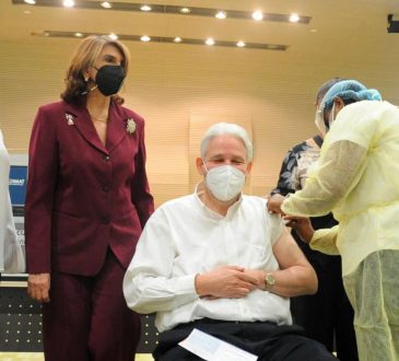 Ministerio de Salud inició jornada de vacunación contra COVID-19 en CEDIMAT