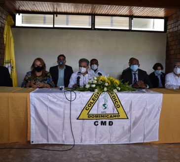 Médicos protestarán en el palacio de la Policía Nacional por agresiones a personal de salud