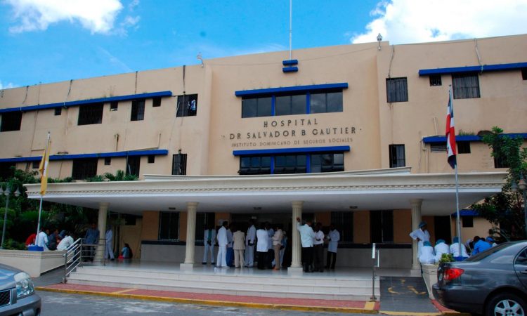 Hospital Salvador Gautier recibió donación de equipo para el área de neumología Hospital Salvador Gautier recibió donación de equipo para el área de neumología