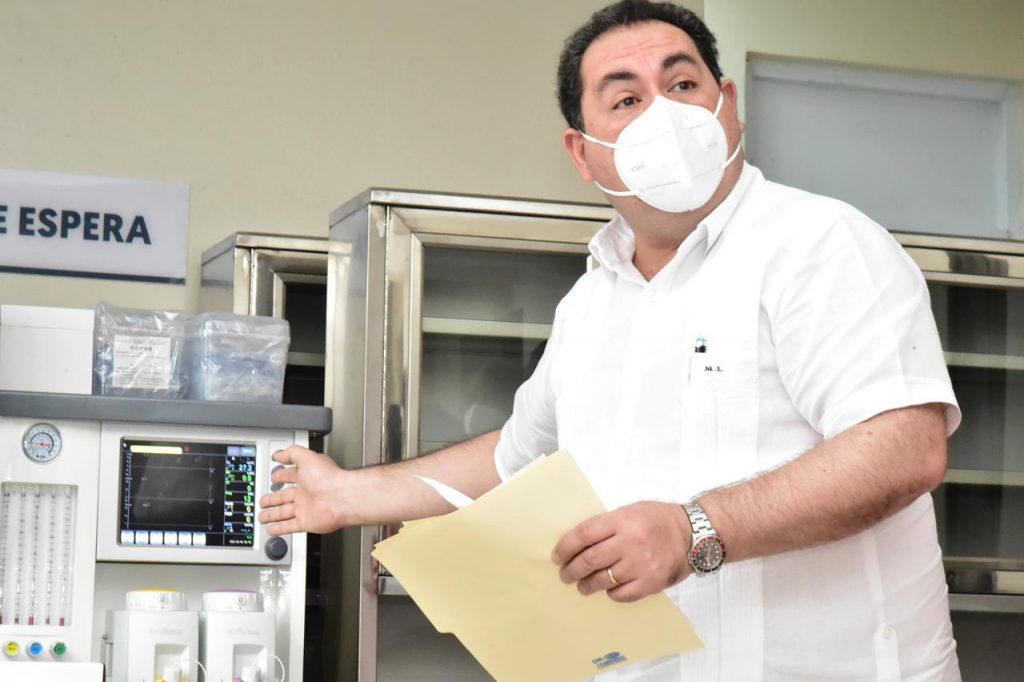 SNS donó 40 millones de pesos en equipos para hospitales del Este y Santiago SNS donó 40 millones de pesos en equipos para hospitales del Este y Santiago