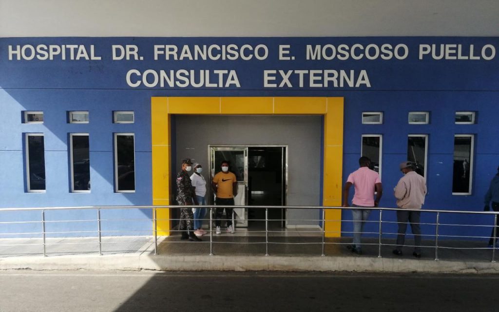 Oncólogo del Hospital Moscoso Puello ofreció recomendaciones de salud por el Dia Mundial contra el cáncer Oncólogo del Hospital Moscoso Puello ofreció recomendaciones de salud por el Dia Mundial contra el cáncer