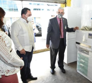 SNS y Dirección Nacional de Odontología entregó equipos al Ney Arias Lora