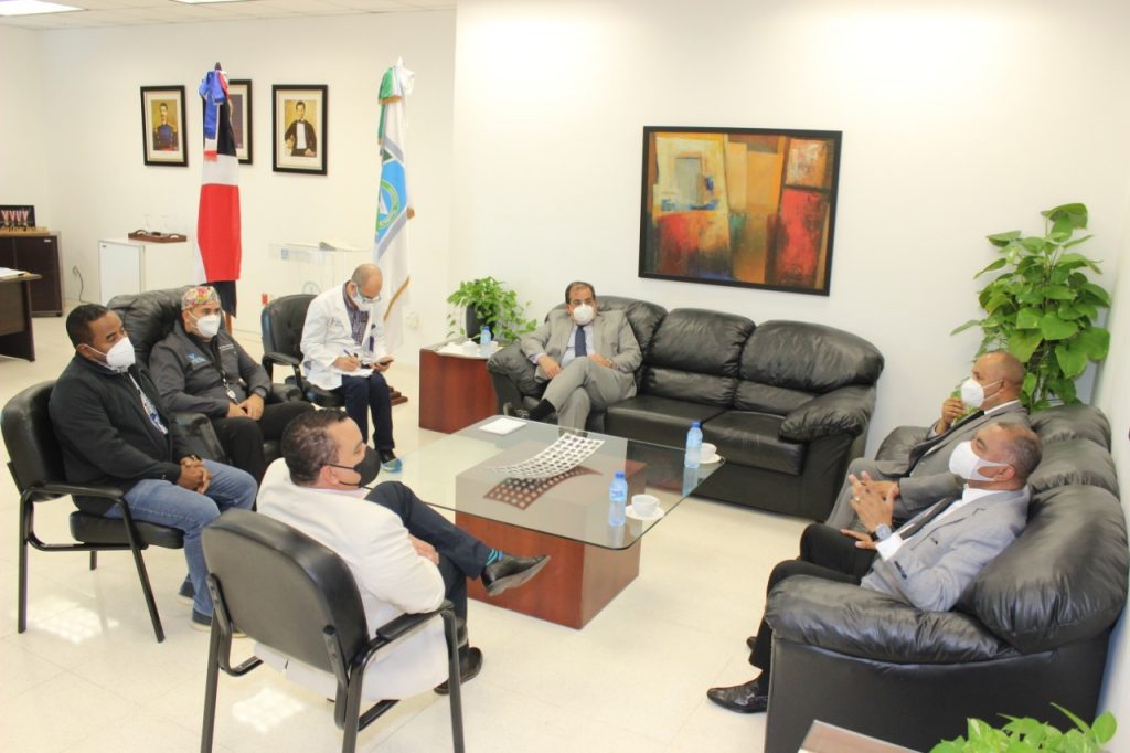 Hospital Ney Arias Lora acordó convenio para atender a prisioneros de cárceles cercanas