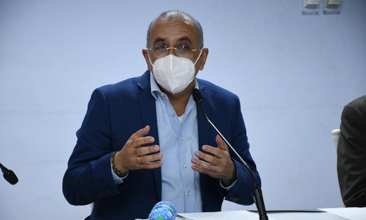 MSP anunció que se suspendió la compra de jeringuillas para jornadas de vacunación COVID-19 MSP anunció que se suspendió la compra de jeringuillas para jornadas de vacunación COVID-19