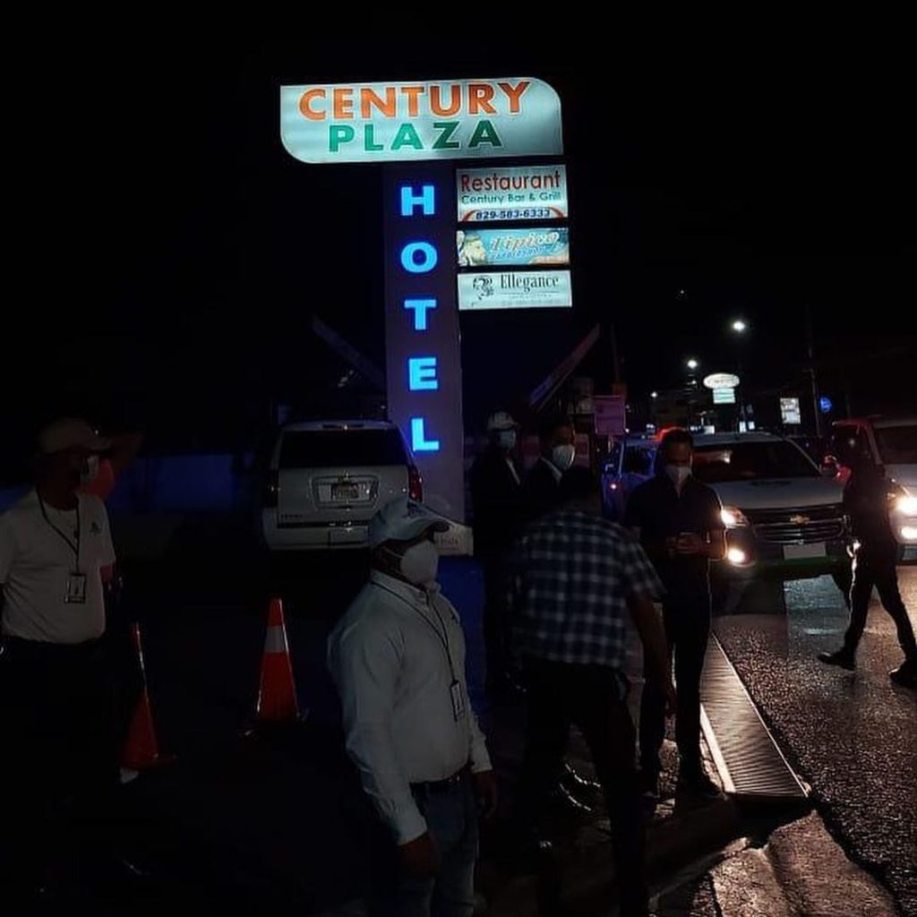 MSP y policía nacional hallaron a 200 personas violando toque de queda en Santiago MSP y policía nacional hallaron a 200 personas violando toque de queda en Santiago