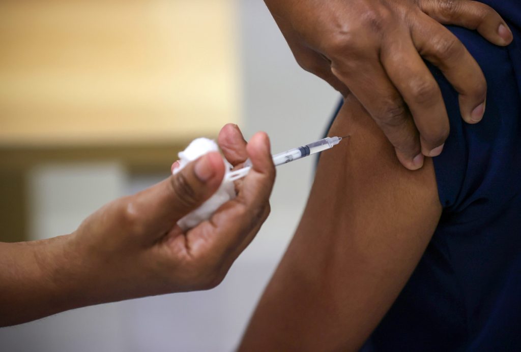 Neumólogos se suman a la Jornada de Vacunación contra la Influenza