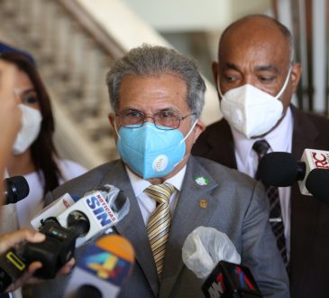 “Una vez más”: CMD y 53 sociedades médicas declaran guerra a las ARS y CNSS