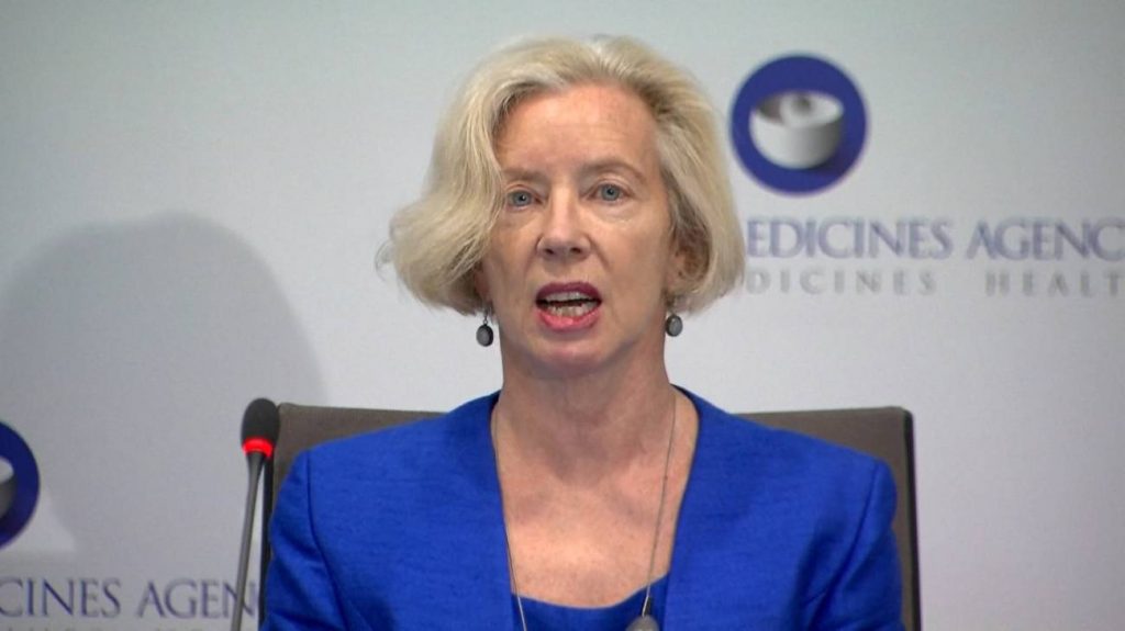 EMA anunció que vacuna de Oxford-AstraZeneca es segura y dependerá de cada país aplicarla
