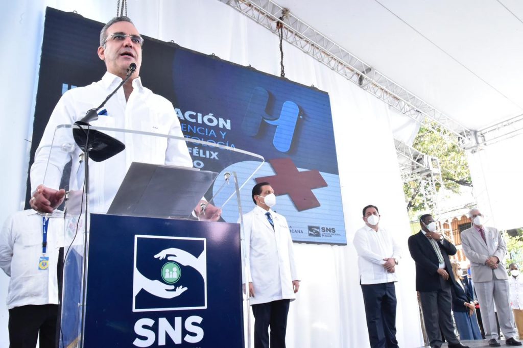 Abinader formalizó entrega de equipos y áreas remodeladas en el Hospital “Dr. Félix María Goico”
