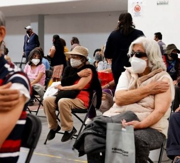 Sociedades médicas opinaron sobre la vacunación de embarazadas, menores de edad y pacientes inmunodeficientes