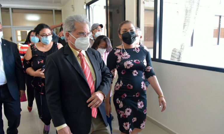 CMD alertó que ciudadanos del interior han recibido vacunas contra COVID-19 de distintas farmacéuticas