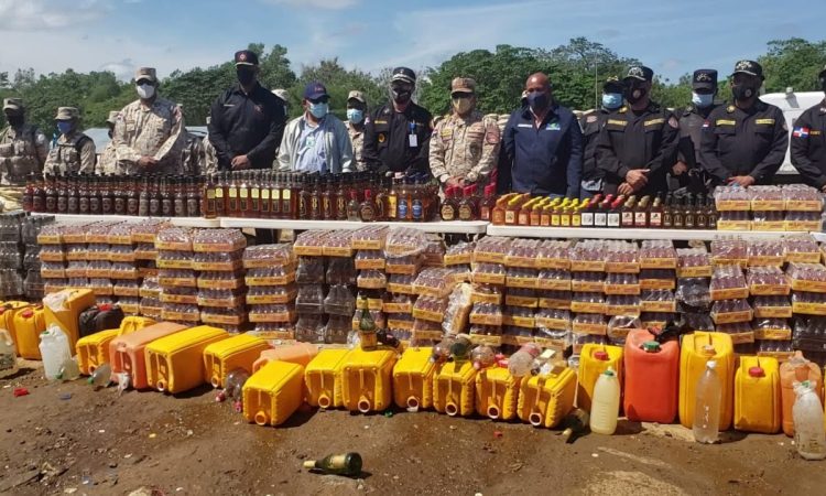 Autoridades incautaron miles de bebidas alcohólicas y energizantes por contrabando
