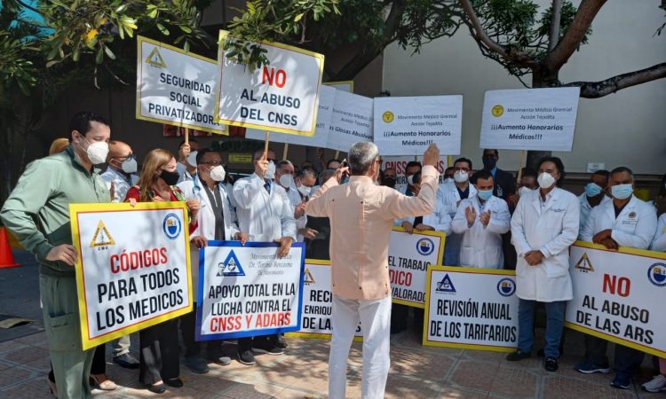 Sociedades médicas amenazaron a las ARS “Hay diálogo o hay confrontación”