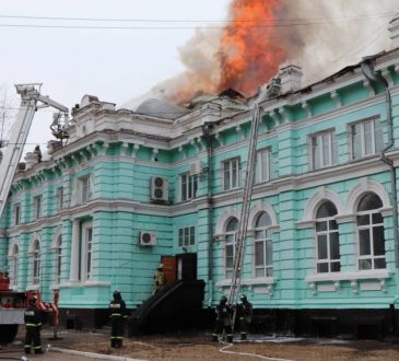 Cardiólogos rusos realizaron operación a corazón abierto durante incendio del hospital