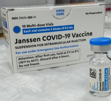 Estados Unidos investigará este miércoles casos de coágulos de sangre por vacuna contra COVID-19 de J&J