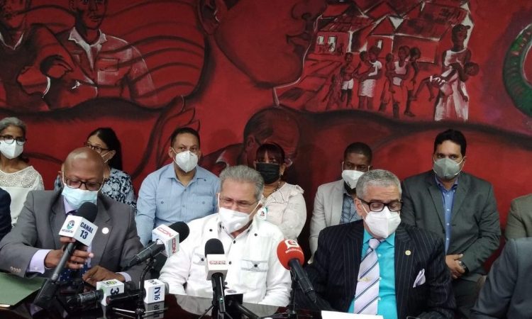 CMD convocó a participar por el galardón “Maestro de la medicina”