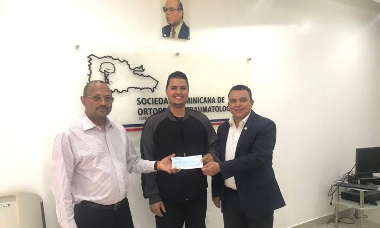 Residente de la SDOT ganó un entrenamiento en un instituto de mano y microcirugía en E.E.U.U. Residente de la SDOT ganó un entrenamiento en un instituto de mano y microcirugía en E.E.U.U.