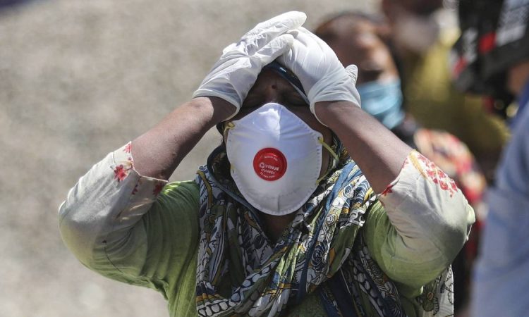 OMS continúa solicitando a países de mayores recursos donar vacunas COVID-19 a naciones pobres