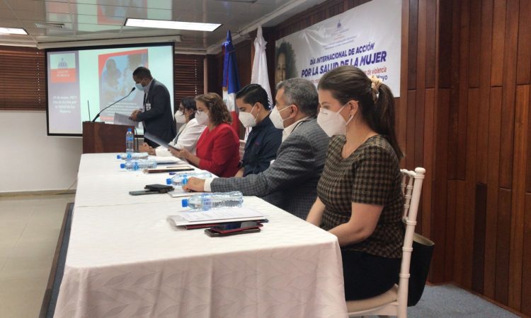 MSP emitió lineamientos para controlar la mortalidad materno-infantil en el país MSP emitió lineamientos para controlar la mortalidad materno-infantil en el país
