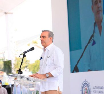 Abinader decretó nuevas medidas para controlar el COVID-19