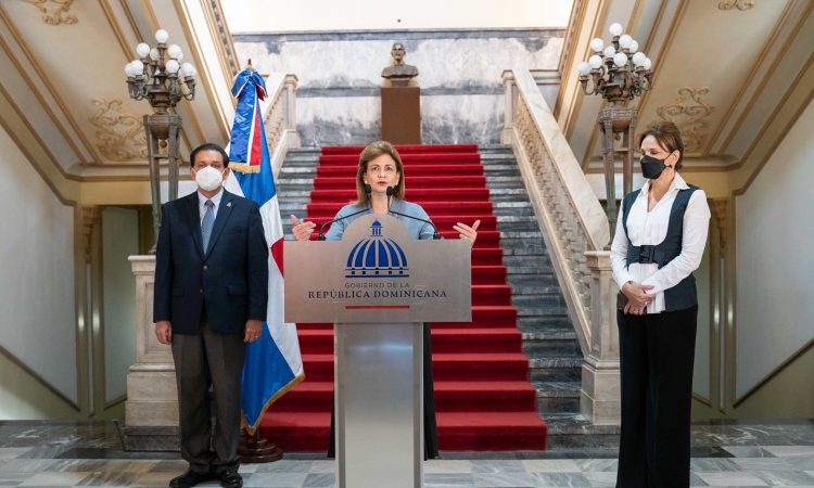 Vicepresidenta: 10% de la población esta vacunada contra COVID-19 y se iniciará la fase II