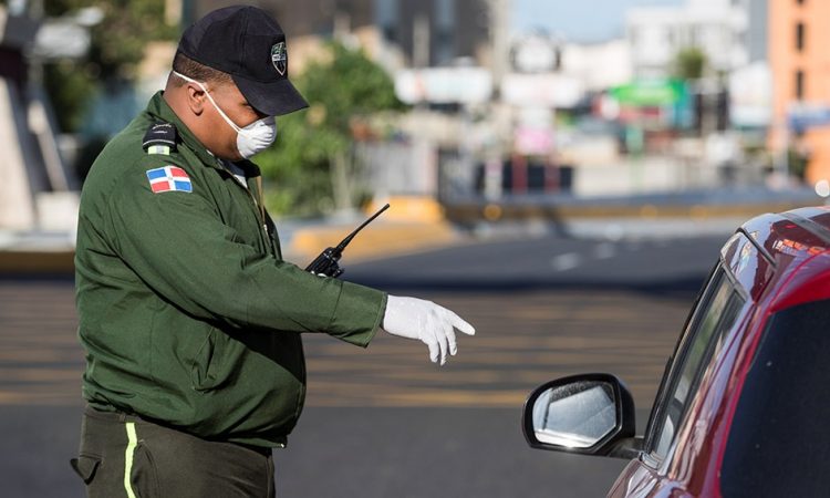 Continúan las clausuras de establecimientos, incautaciones y detenciones por violación al toque de queda