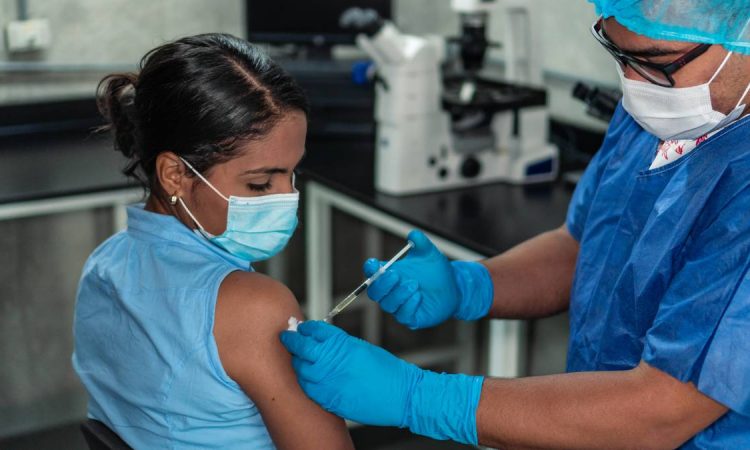 INDEN reiteró importancia de vacunación contra COVID-19 en pacientes diabéticos advirtiendo alteraciones de glucosa INDEN reiteró importancia de vacunación contra COVID-19 en pacientes diabéticos advirtiendo alteraciones de glucosa