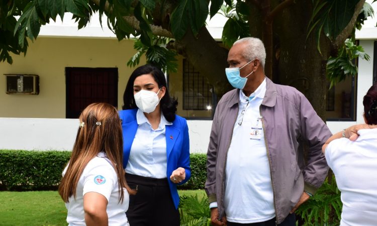 MSP atendió casos de hipertensión arterial, diabetes y obesidad en trabajadores de la salud