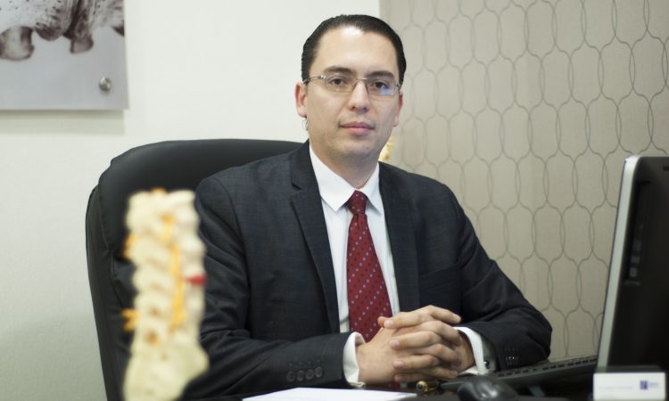 Abogados de médico acusado por violación a su hijo denunciaron irregularidades de Ministerio Público Abogados de médico acusado por violación a su hijo denunciaron irregularidades de Ministerio Público