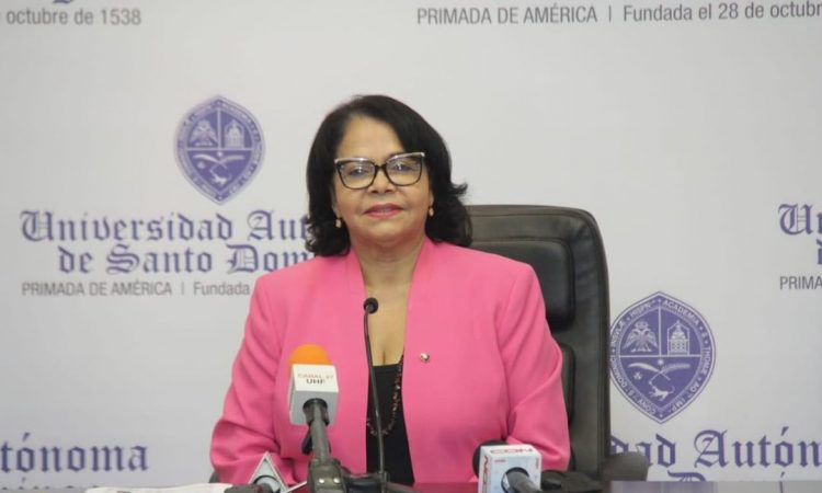 UASD recibirá a 22,000 nuevos alumnos y ya diseñaron su programa académico “semipresencial”