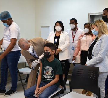 Pediátrico "Dr. Hugo Mendoza" activó su vacunación contra COVID-19 para jóvenes de 12 años en adelante