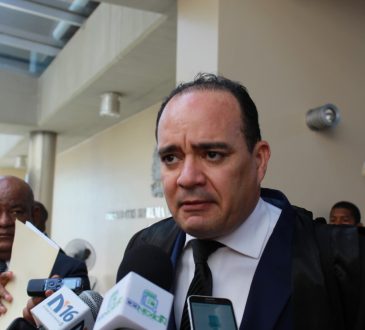 Miguel Surún: la medida precautoria no existe, los médicos pueden protestar y hacer paros