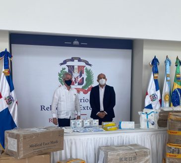 Ministerio de Relaciones Exteriores donó insumos de bioseguridad al Instituto Dermatológico Dominicano
