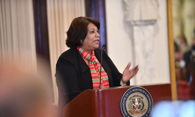 Presidenta del CDP resultó contagiada por COVID-19 días después de vacunarse con dosis Sinovac Presidenta del CDP resultó contagiada por COVID-19 días después de vacunarse con dosis Sinovac
