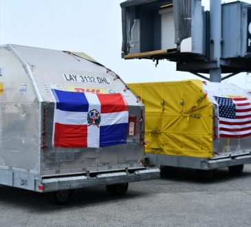 República Dominicana recibió primer lote de vacunas Pfizer y se aproximan 1,500,000 de dosis Sinovac