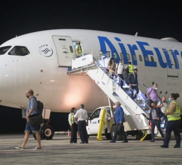 Aeropuerto de Punta Cana continúa recibiendo más de 1,000 vuelos mensuales pese al COVID-19