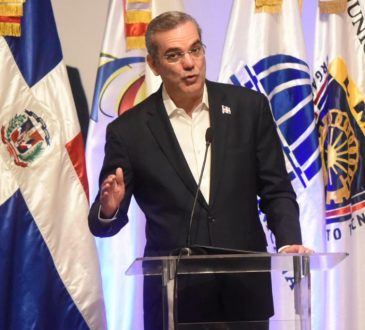 Abinader habló sobre el “cansancio” por el toque de queda y anunciará nuevas medidas para desescalada