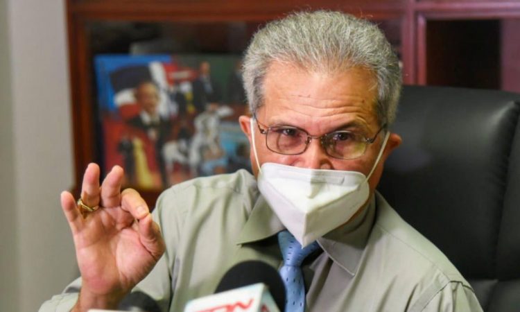 Suero cree que desescalada es un error y teme aumento de casos por variantes