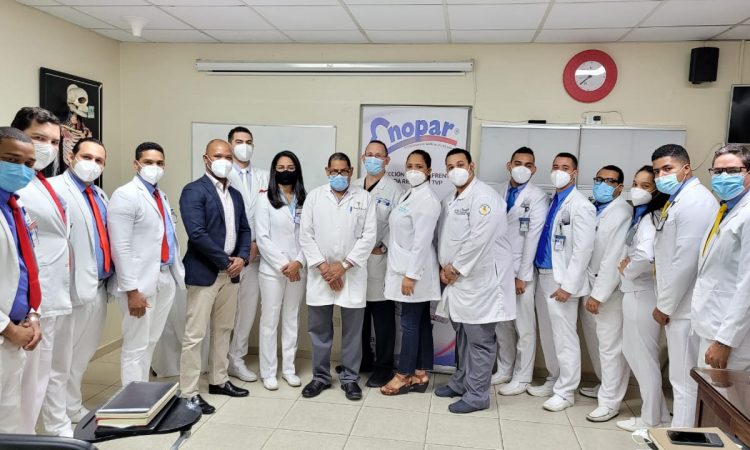 HSBG reconoció con nuevos escalafones a médicos residentes
