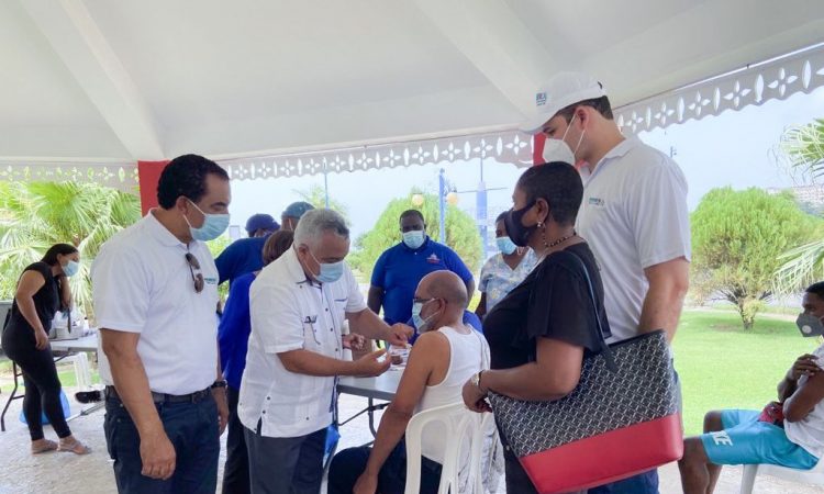 Promese/Cal activó jornadas permanentes de vacunación en Samaná