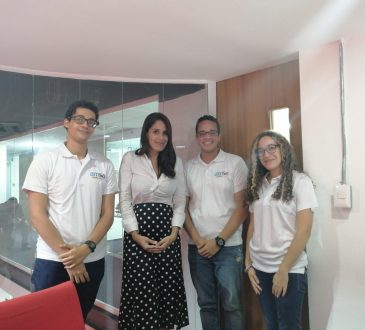Medinews firmó acuerdo de cooperación con AMSA UNPHU en apoyo a la formación médica continua