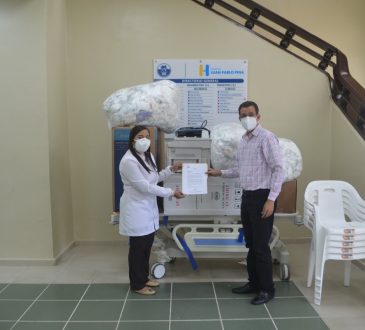 Cuatro hospitales recibieron donaciones para programa “Madre canguro” de parte de Fundación Sonrisa de Ángel